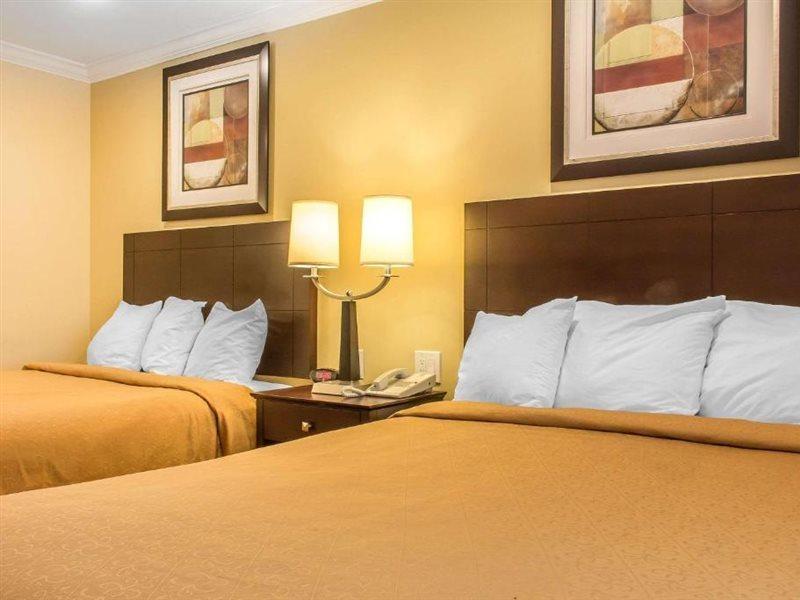 Quality Inn Near Mountain Creek Vernon Exterior photo